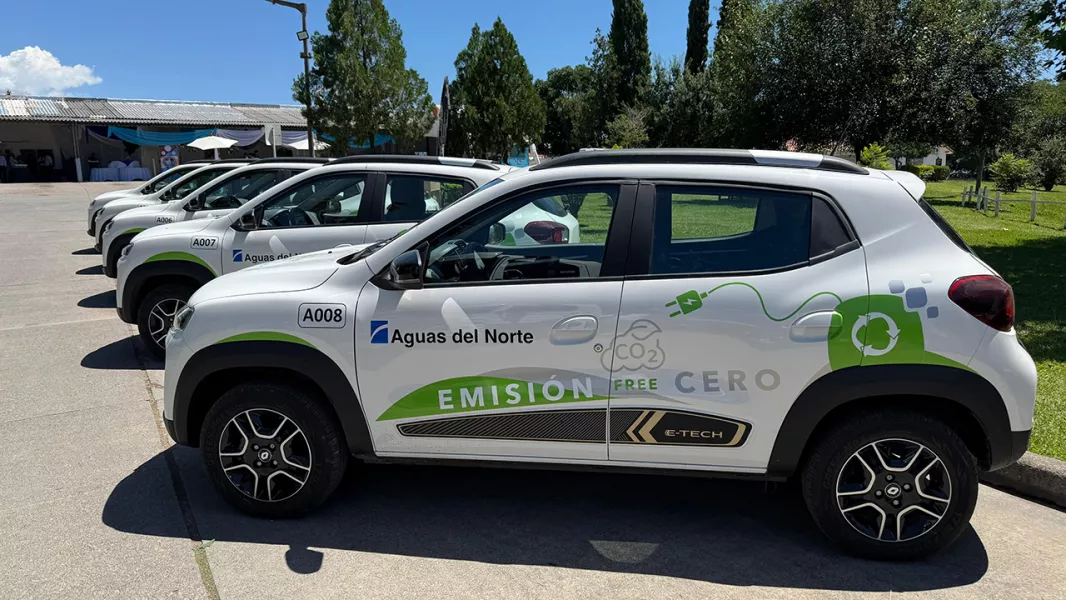 99437-aguas-del-norte-incorporo-vehiculos-electricos-y-ecologicos-a-su-flota