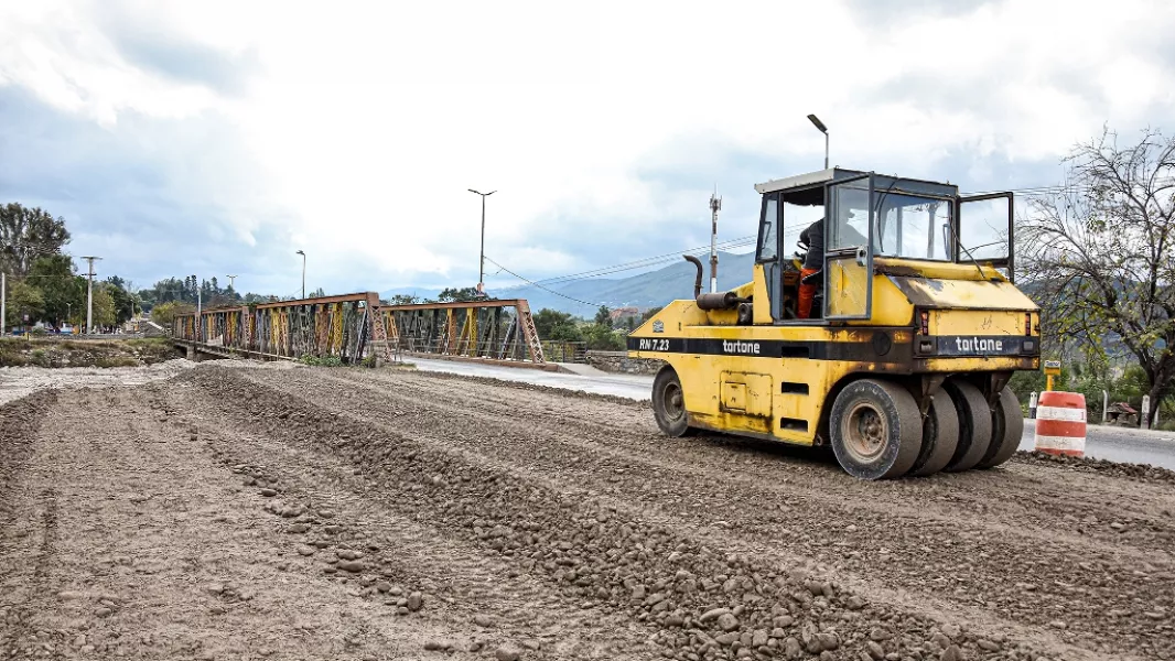12803-avanza-la-construccion-de-los-nuevos-puentes-en-vaqueros-y-su-circunvalacion