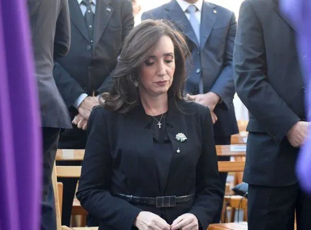 victoria-villarruel-despedida-al-papajpg