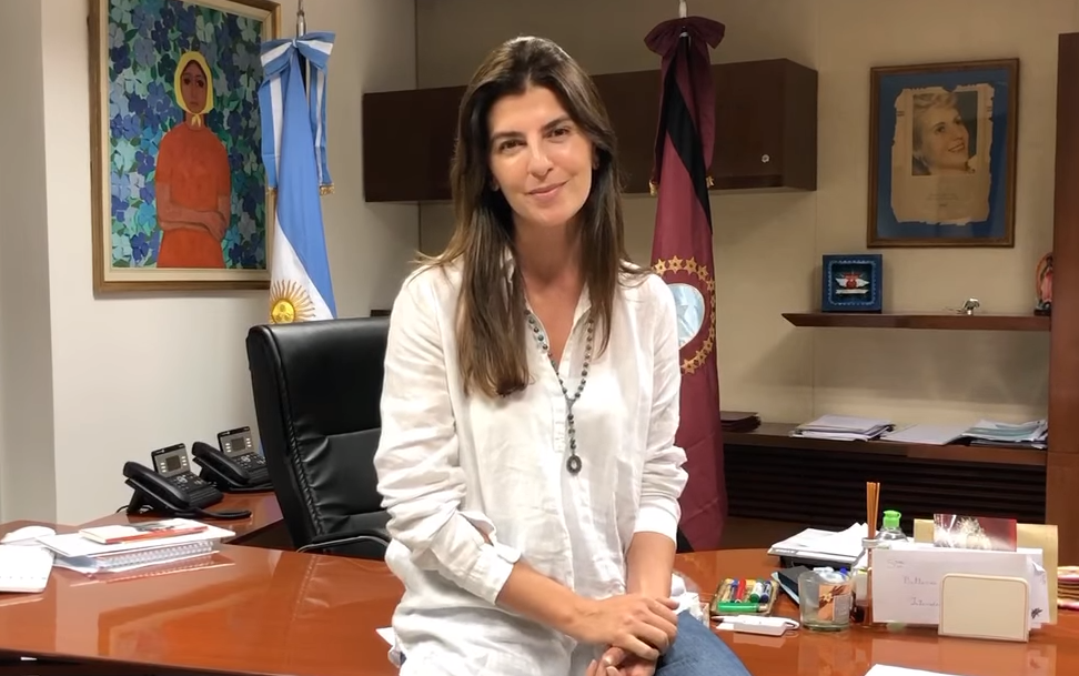 BETTINA ROOMERO