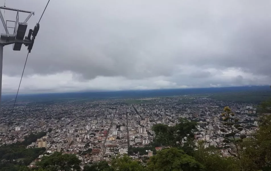 77928-las-lluvias-y-el-clima-fresco-toman-protagonismo-en-salta