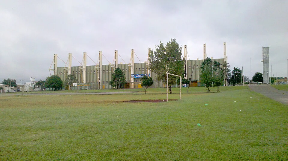 Estadio_Polideportivo_Salta_(DELMI)_-_panoramio