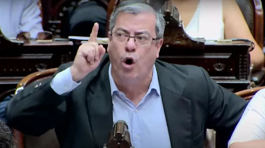 german-martinez-sesion-diputados-acuerdo-fmi-19-marzo-2025