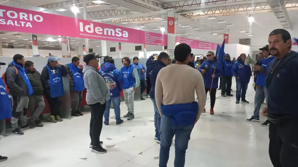 asamblea en el ccm ademus
