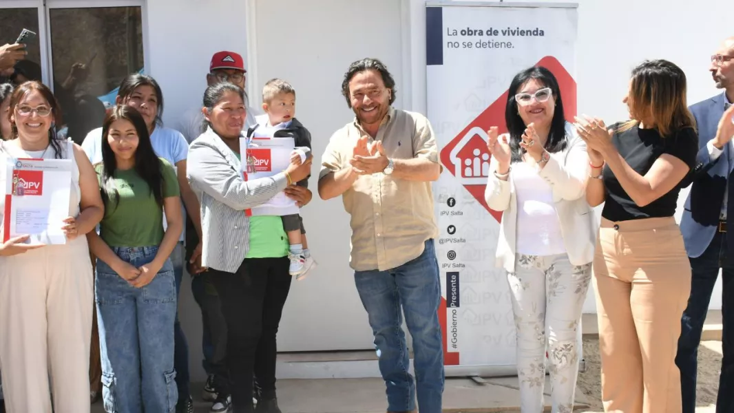 14999-con-la-entrega-de-47-viviendas-en-cafayate-la-gestion-saenz-convirtio-a-mas-de-4250-familias-en-propietarias