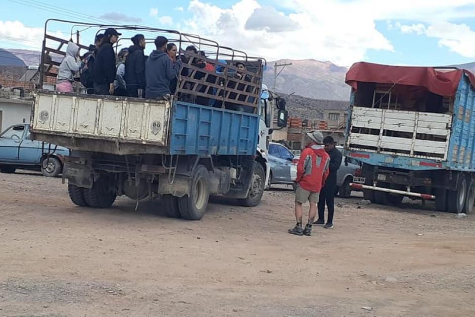 turistas en camion