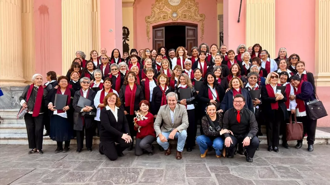 103030-jornada-inolvidable-en-la-primera-presentacion-del-coro-provincial-de-las-personas-mayores-en-la-catedral-basilica-de-salta-20250803002716
