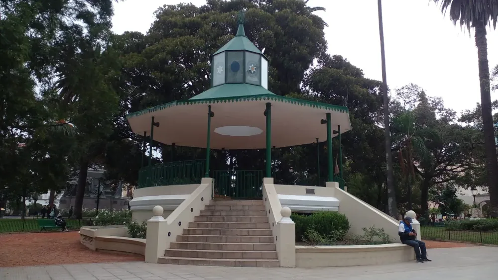 Glorieta plaza 9