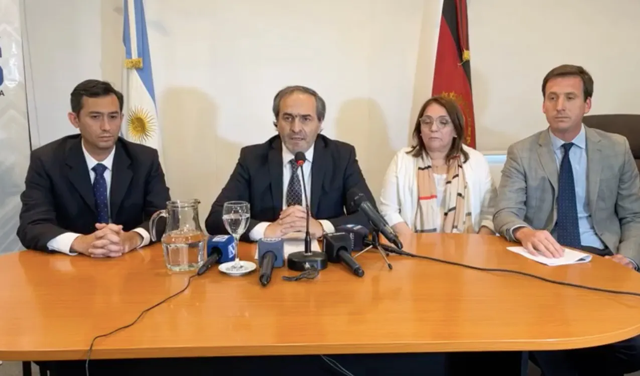 Castiella- Lino Moreno