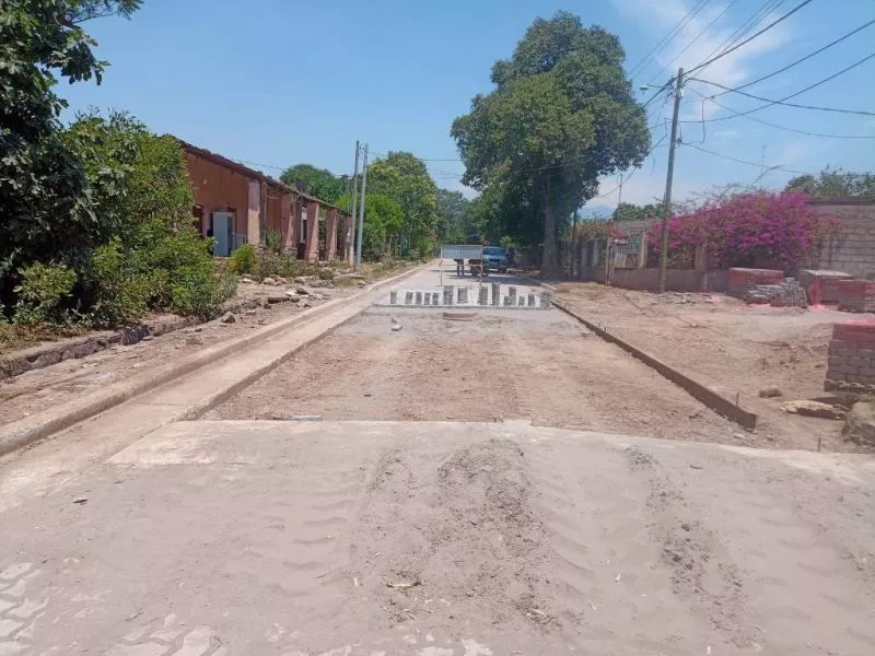 89278-pavimentan-la-calle-belgrano-en-coronel-moldes