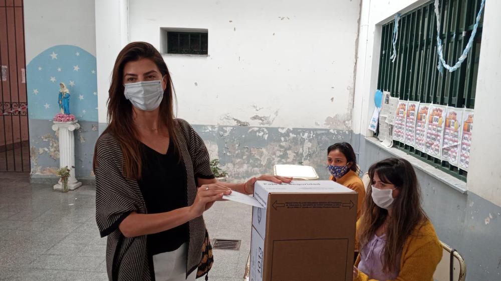 bettina romero votando