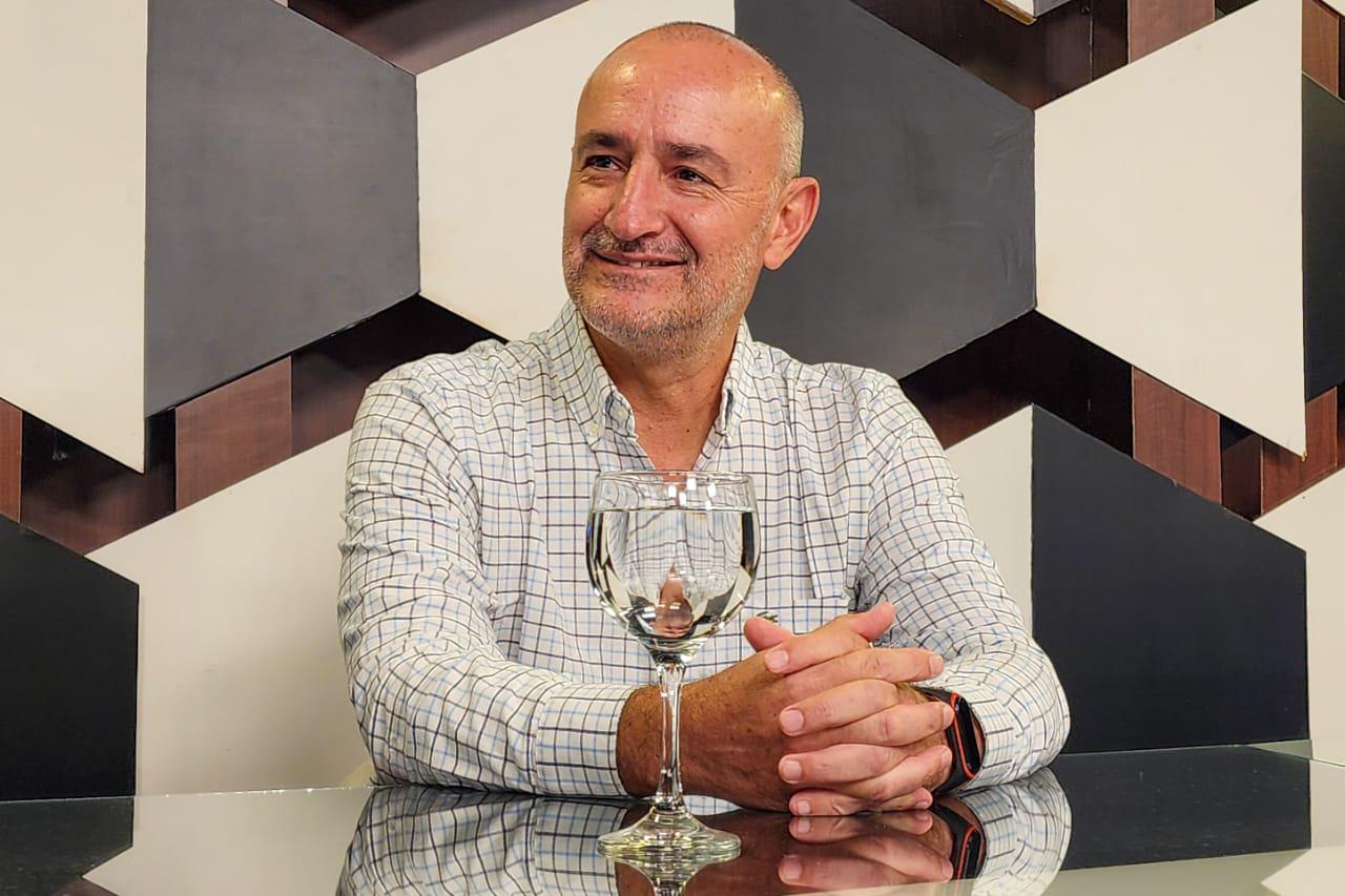 fredy petrón en día de miércoles