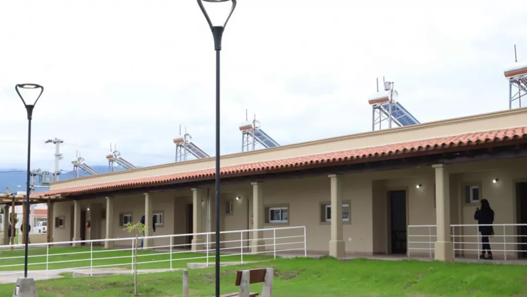 102651-tartagal-inscriben-a-personas-mayores-de-tartagal-para-acceder-al-nuevo-complejo-habitacional