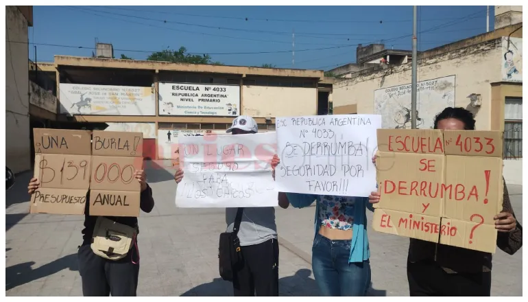 reclamo escuela república argentina (1)