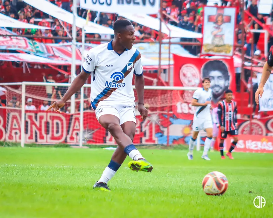 CLASIFICADOS 💙🤍🤎__16vos vuelta _ Revalida __Huracán LH 1 (1) - 0 (3) Juventud Antoniana __🔜 8vos de Final __Fotos _kevnic_ _ Prensa de Huracá_3.jpg