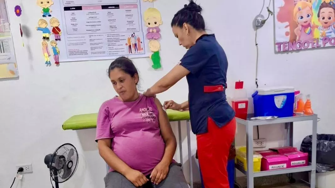 105958-avanza-la-vacunacion-para-embarazadas-contra-el-virus-sincicial-respiratorio