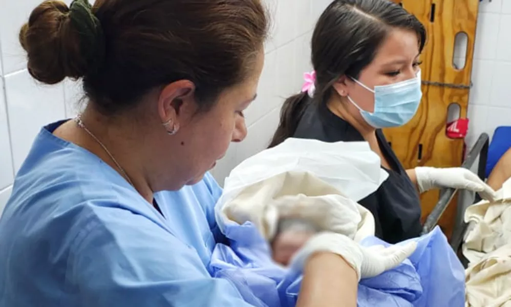 105518-el-hospital-senior-del-milagro-activo-protocolos-de-emergencia-ante-un-parto-inesperado