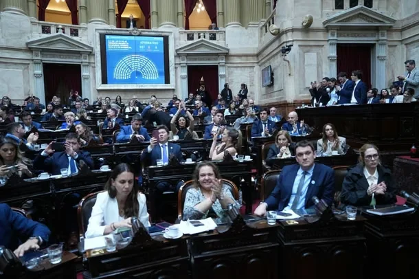 DIPUTADOS