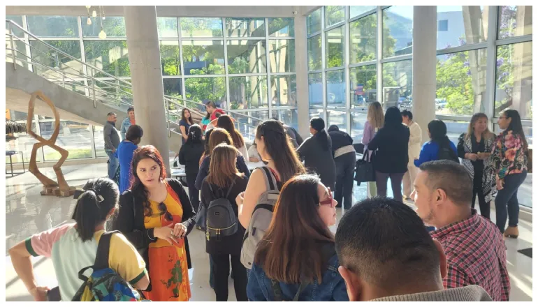 poli arte en la usina