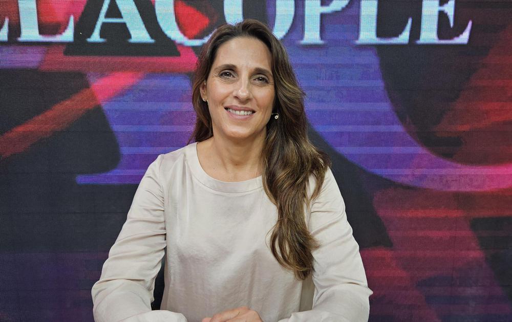 paola soldano en el acople