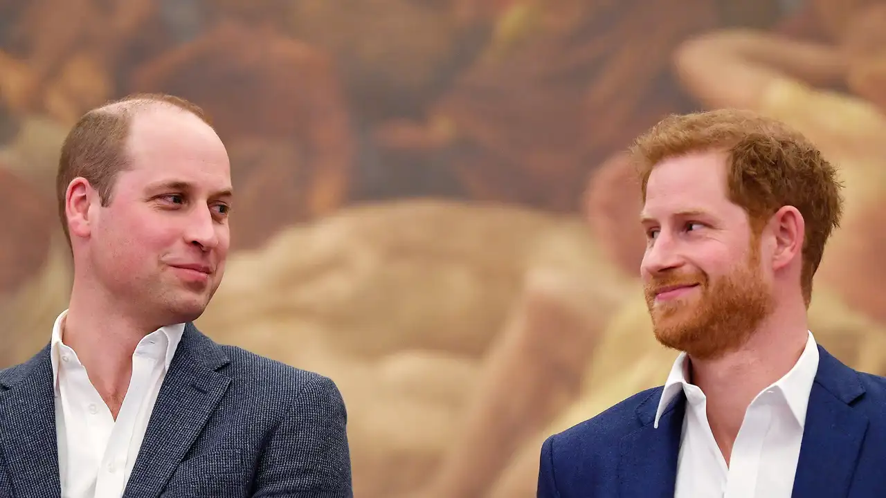 el-principe-guillermo-y-harry-muy-complices_60e07514_241027161240_1280x720