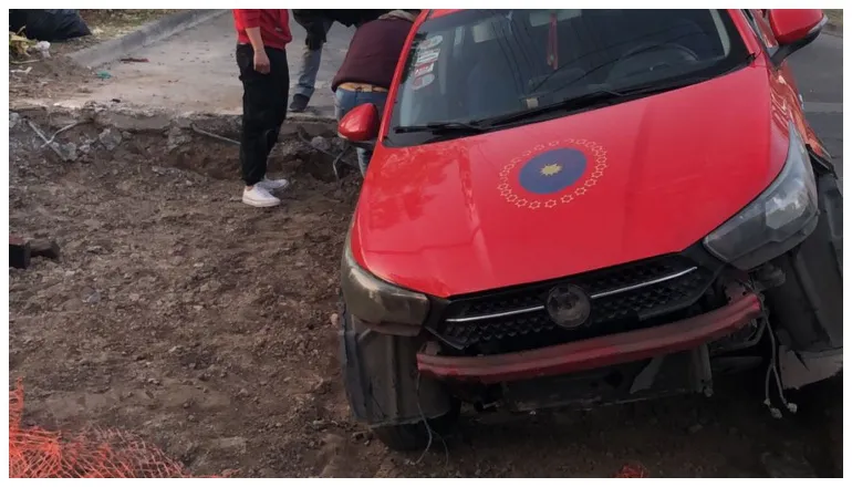 incidente vial taxi av saavedra (1)