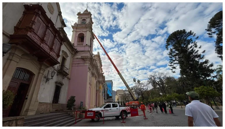 RECAMBIO ILUMINACION CATEDRAL SALTA