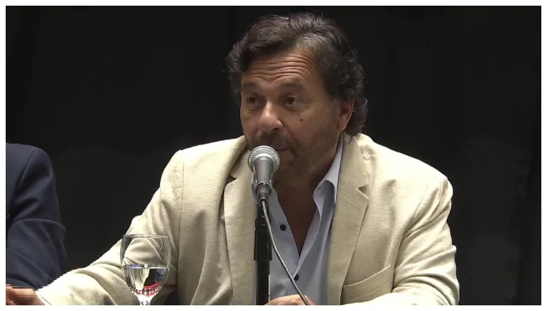 GUSTAVO SÁENZ 2025 (2)