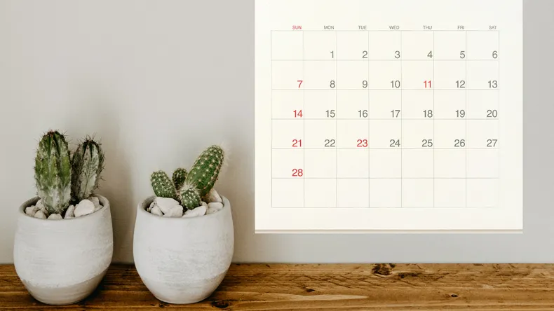 -calendario-feriados-almanaque-mesa