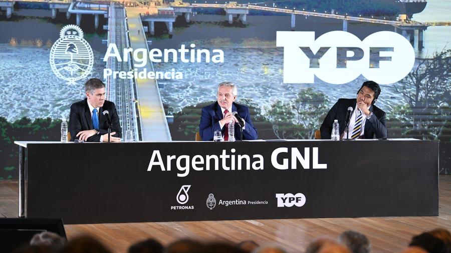 YPF y petrolera malaya acuerdan trabajos conjuntos y anuncian inversión