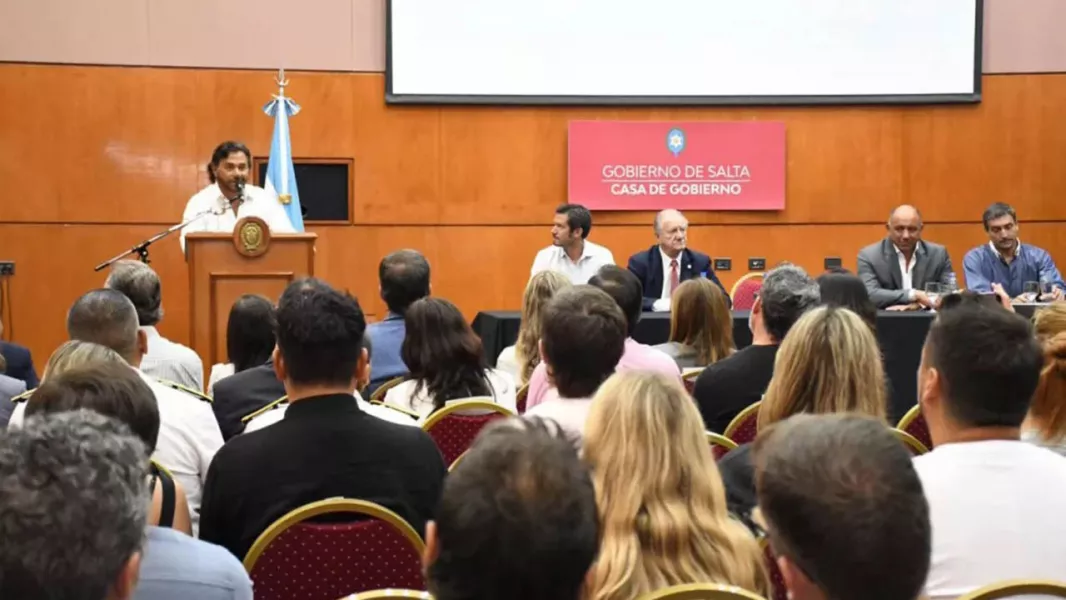 21248-ecosistema-digital-de-documentos-inteligentes-avanzamos-hacia-un-estado-mas-agil-eficiente-y-ejecutivo-dijo-saenz-20251223164245