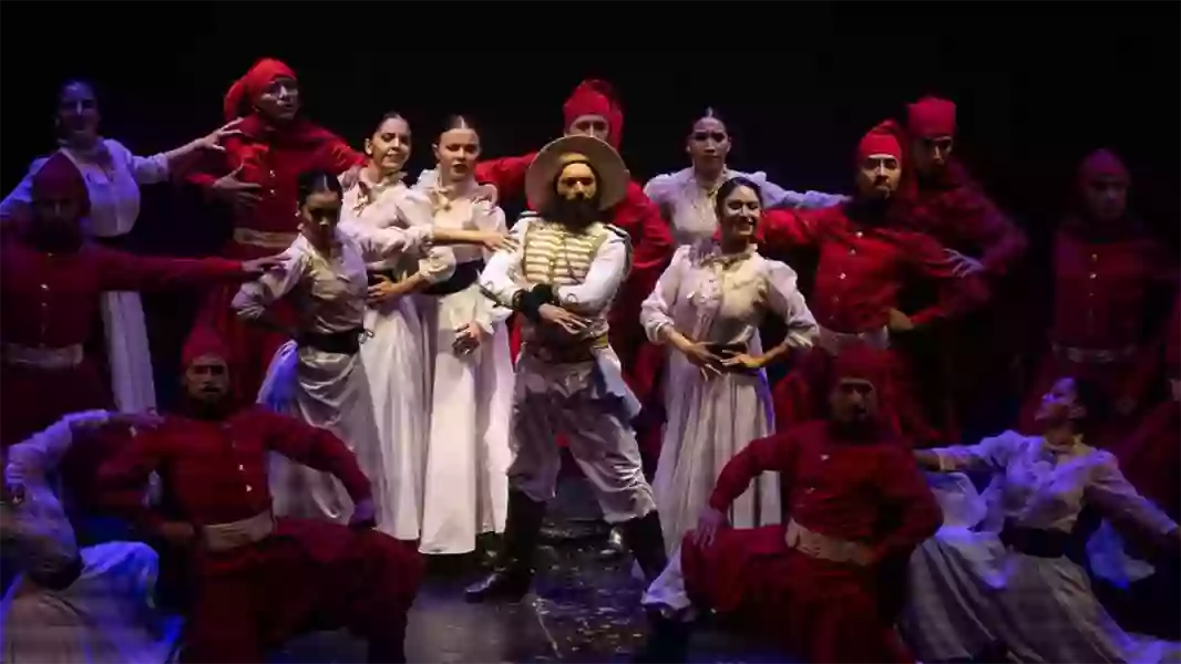 18297-mas-de-4500-personas-disfrutaron-guemes-el-musical-en-el-teatro-provincial