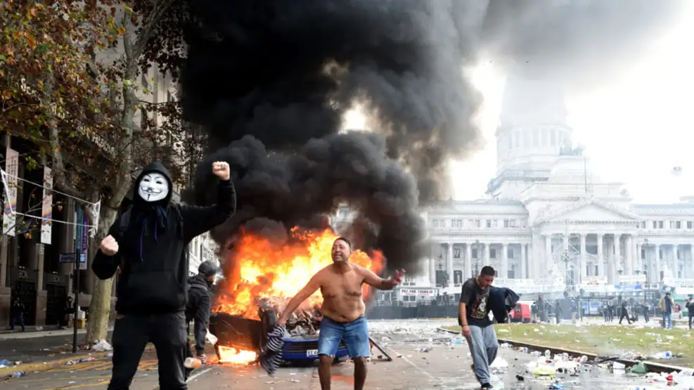 debate-de-la-ley-bases-en-el-senado-1818499