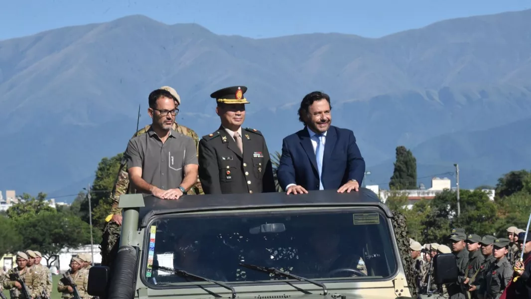 18779-el-gobernador-presidio-los-actos-en-homenaje-a-los-heroes-de-malvinas