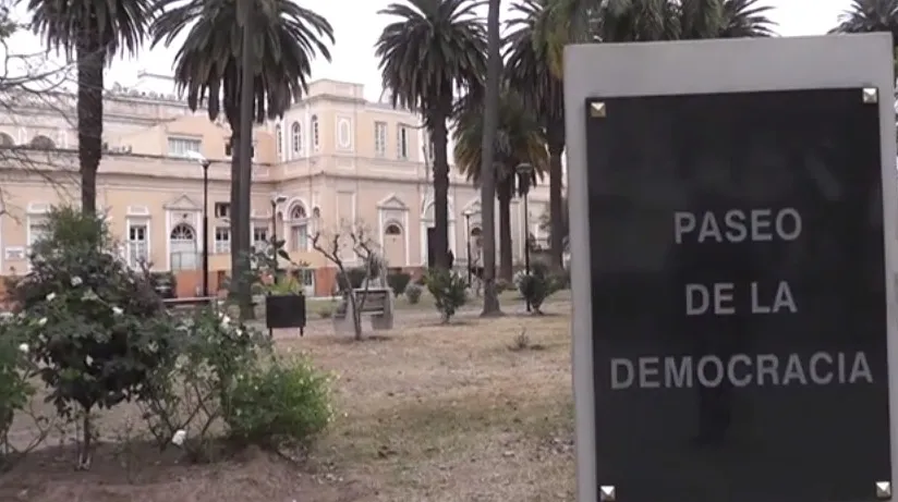 paseo de la democracia