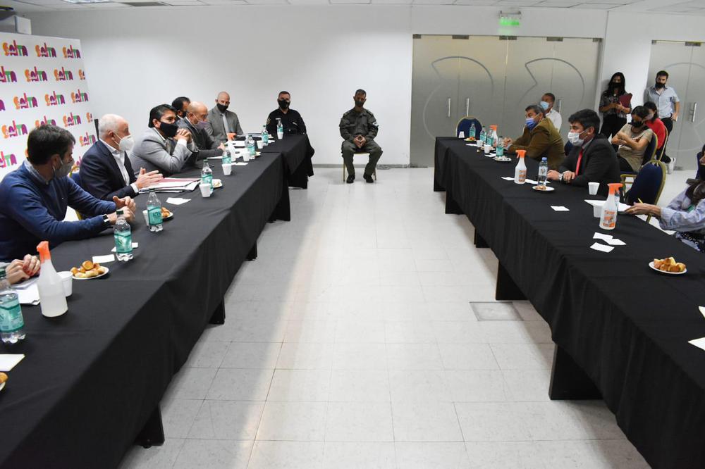 6ad25232-fa9f-4743-816b-6ca74d306489