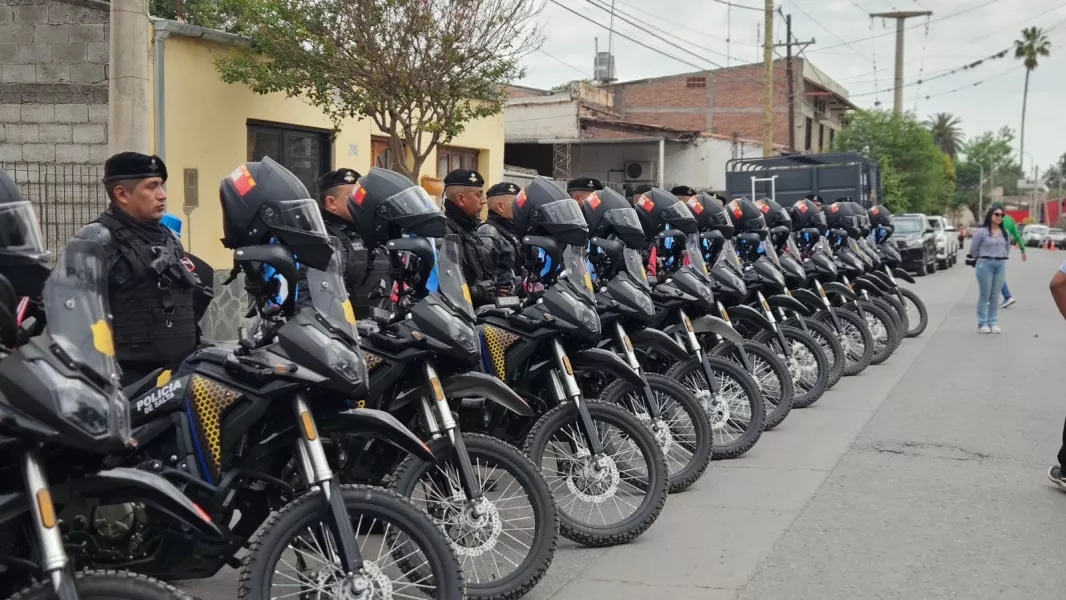 24036-nuevas-motos-para-potenciar-el-patrullaje-preventivo-en-el-valle-de-lerma
