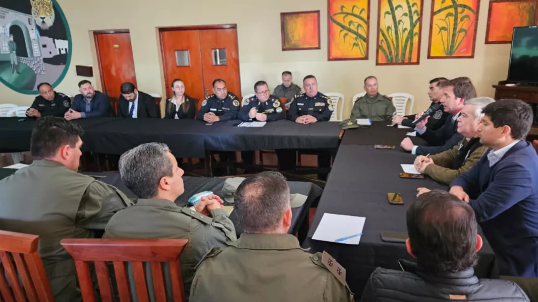 18860-reunion-interministerial-del-comando-unificado-de-plan-guemes-en-oran