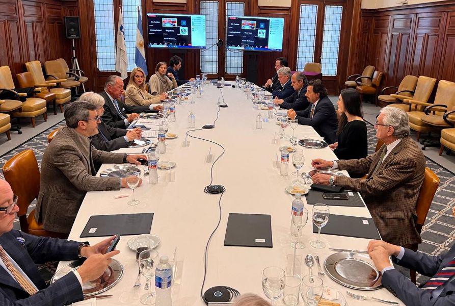 3252-reunion-del-gobernador-saenz-con-la-union-industrial-argentina-y-autoridades-20220628172526