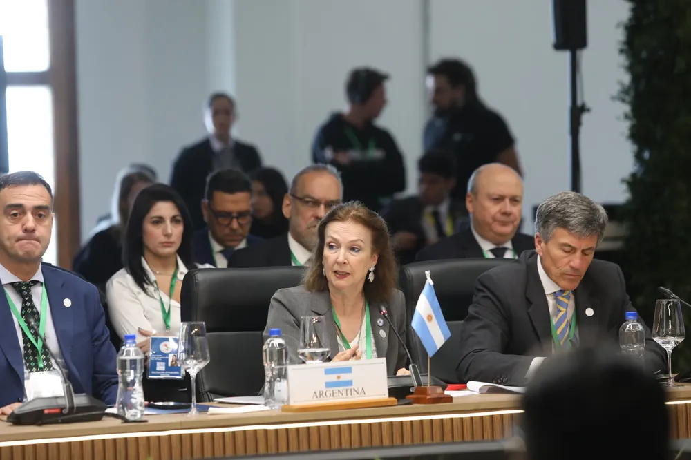 mondino_en_cumbre_mercosur_2