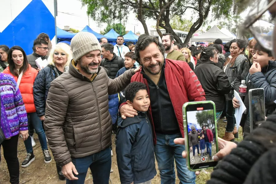 11503-saenz-compartio-con-vecinos-de-barrio-limache-la-jornada-de-servicios-municipales-y-provinciales-20250405161235