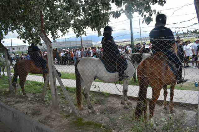 policias