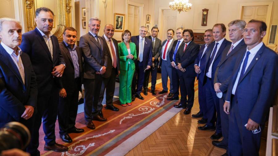 gobernadores con alberto
