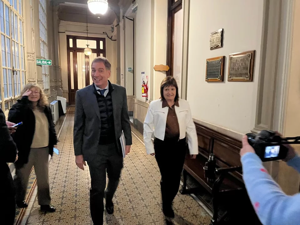 Diego-Santilli-y-Patricia-Bullrich-en-el-Senado-optimized