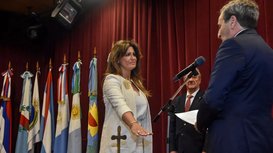 106768-ada-zunino-juro-como-defensora-general-de-la-provincia