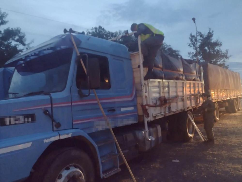 transportaban_ilegalmente_241.000_kilos_de_soja_4