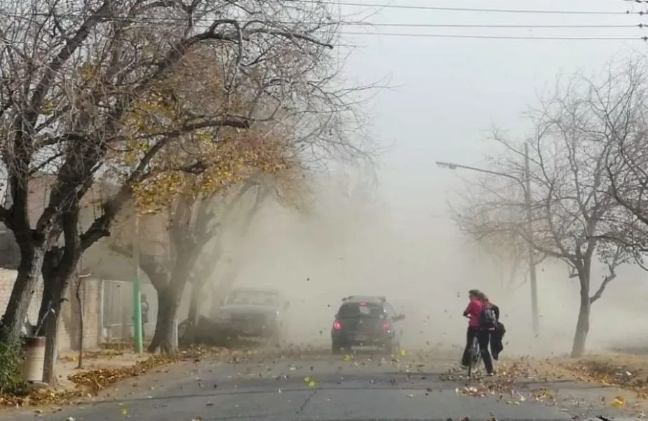 90818-recomendaciones-para-resguardar-la-salud-frente-a-los-vientos-estacionales