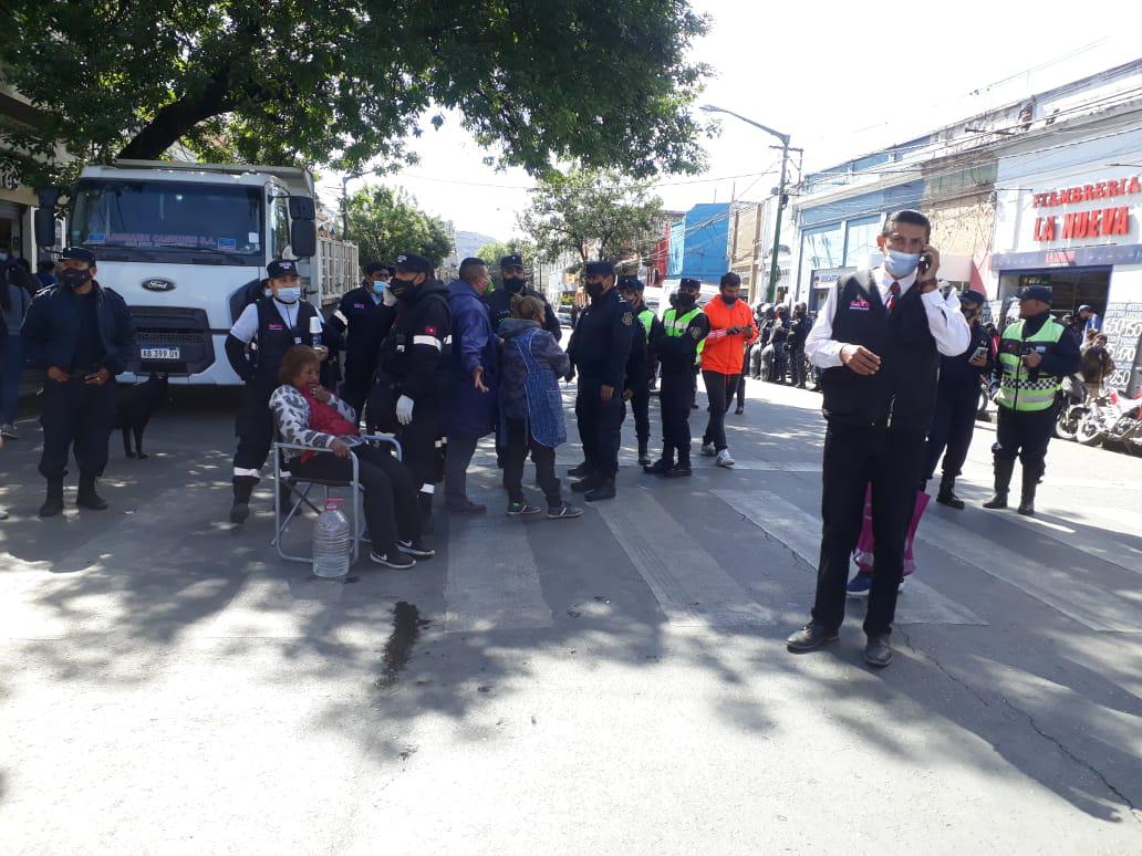 e2273825-aed7-4860-875d-fc26ee3a0cd3