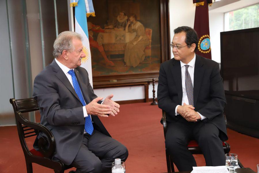 79295-el-vicegobernador-recibio-al-embajador-de-japon