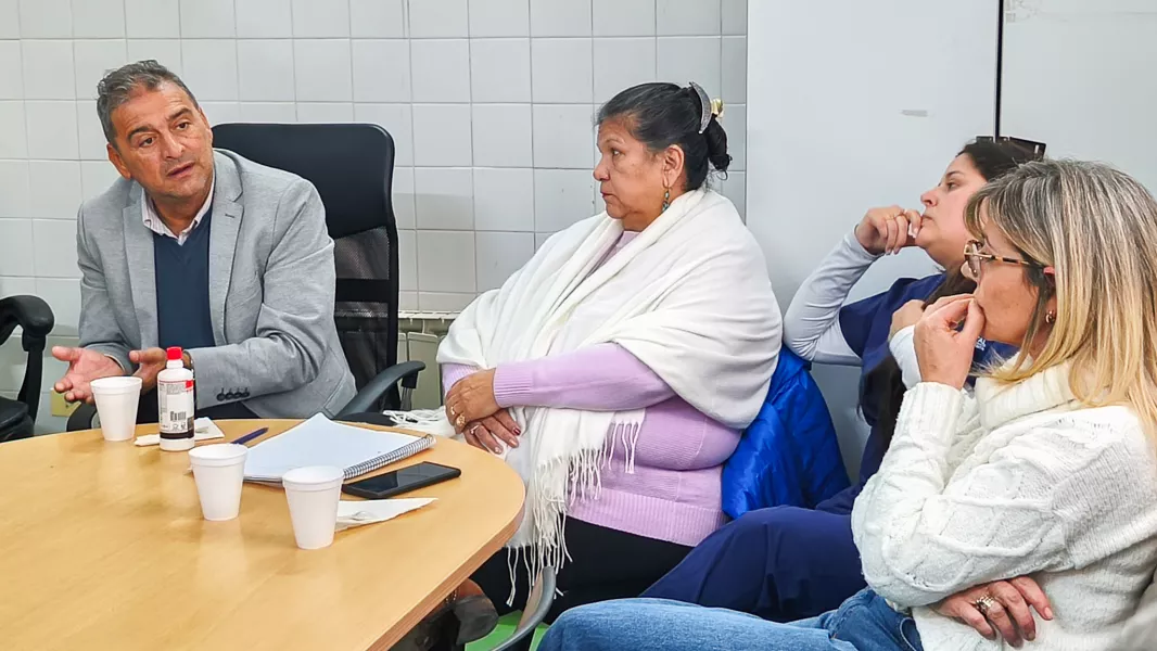 18280-el-ministro-de-salud-se-reunio-con-gerentes-del-valle-de-lerma-e-intendentes-para-fortalecer-la-atencion-sanitaria
